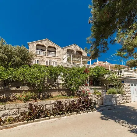 Апартаменты Bella Vista Лумбарда
